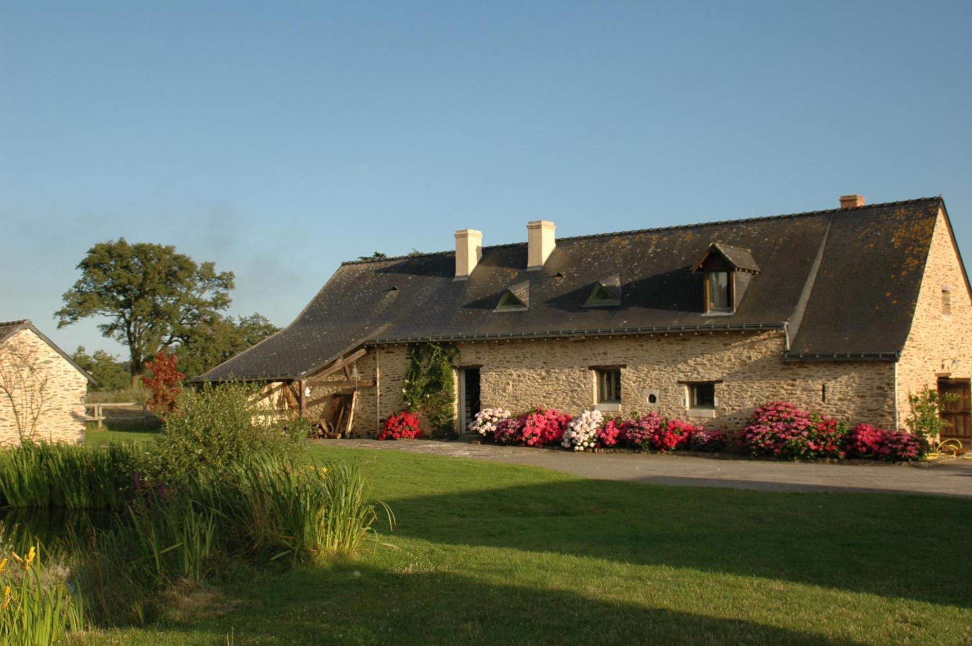 Bed and Breakfast Grand Mainguet Saint-Lambert-la-Potherie Esterno foto