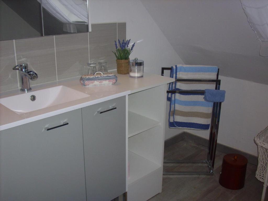 Bed and Breakfast Grand Mainguet Saint-Lambert-la-Potherie Esterno foto