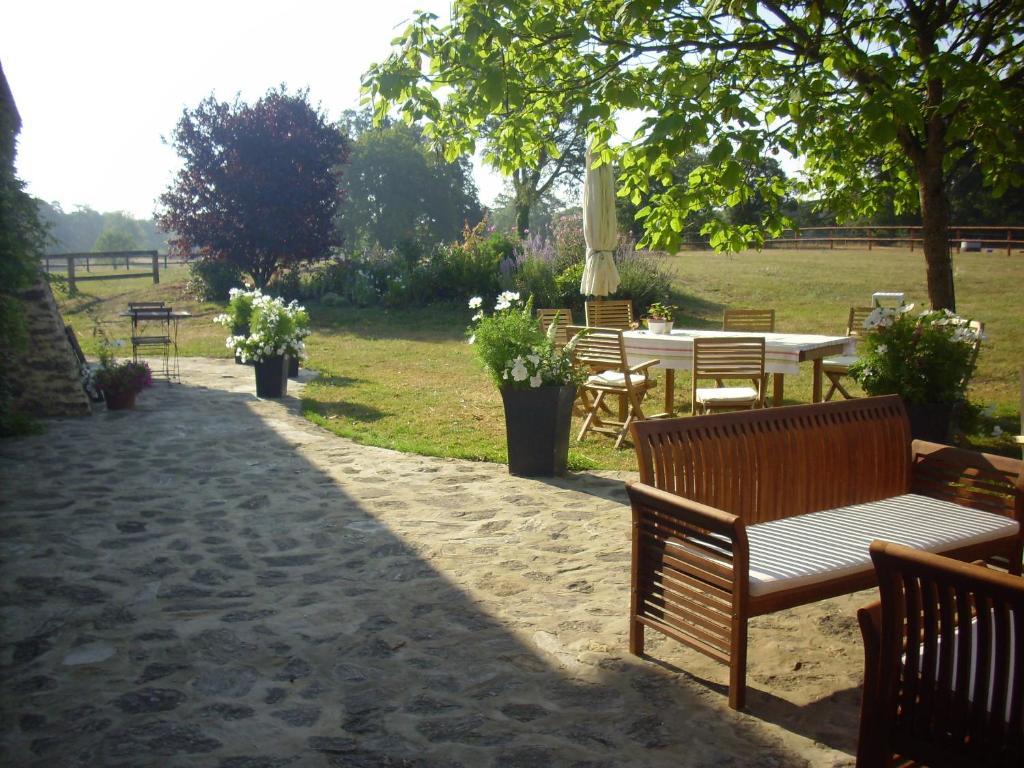 Bed and Breakfast Grand Mainguet Saint-Lambert-la-Potherie Esterno foto